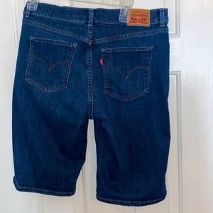 Levi’s Bermuda shorts ( medium blue color)